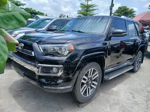Toyota 4-Runner Limited Nightshade 4x4 2019 Black