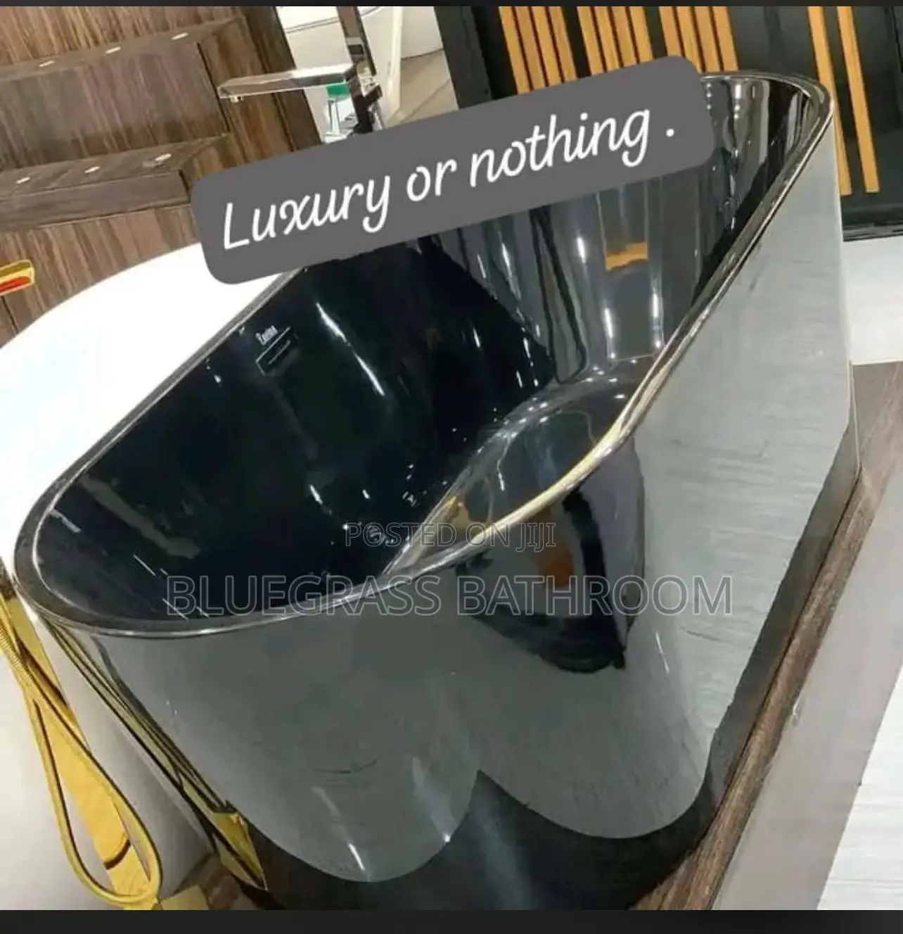 Luxury Bath Tub