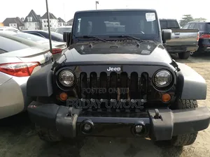Jeep Wrangler Unlimited Sahara 2012 Black