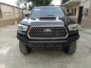 Toyota Tacoma 4dr Double Cab 2016 Black