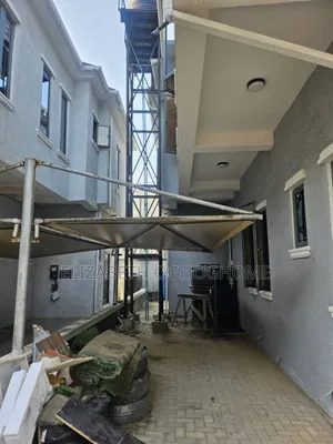4bdrm Duplex in Ikota for rent