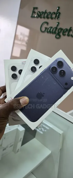 New Apple iPhone 17 Pro 256 GB Blue