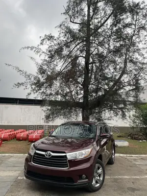 Toyota Highlander Limited 4dr SUV (3.5L 6cyl 6A) 2014