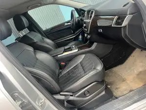 Mercedes-Benz GL-Class 2014 Silver