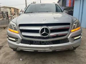 Mercedes-Benz GL-Class 2014 Silver