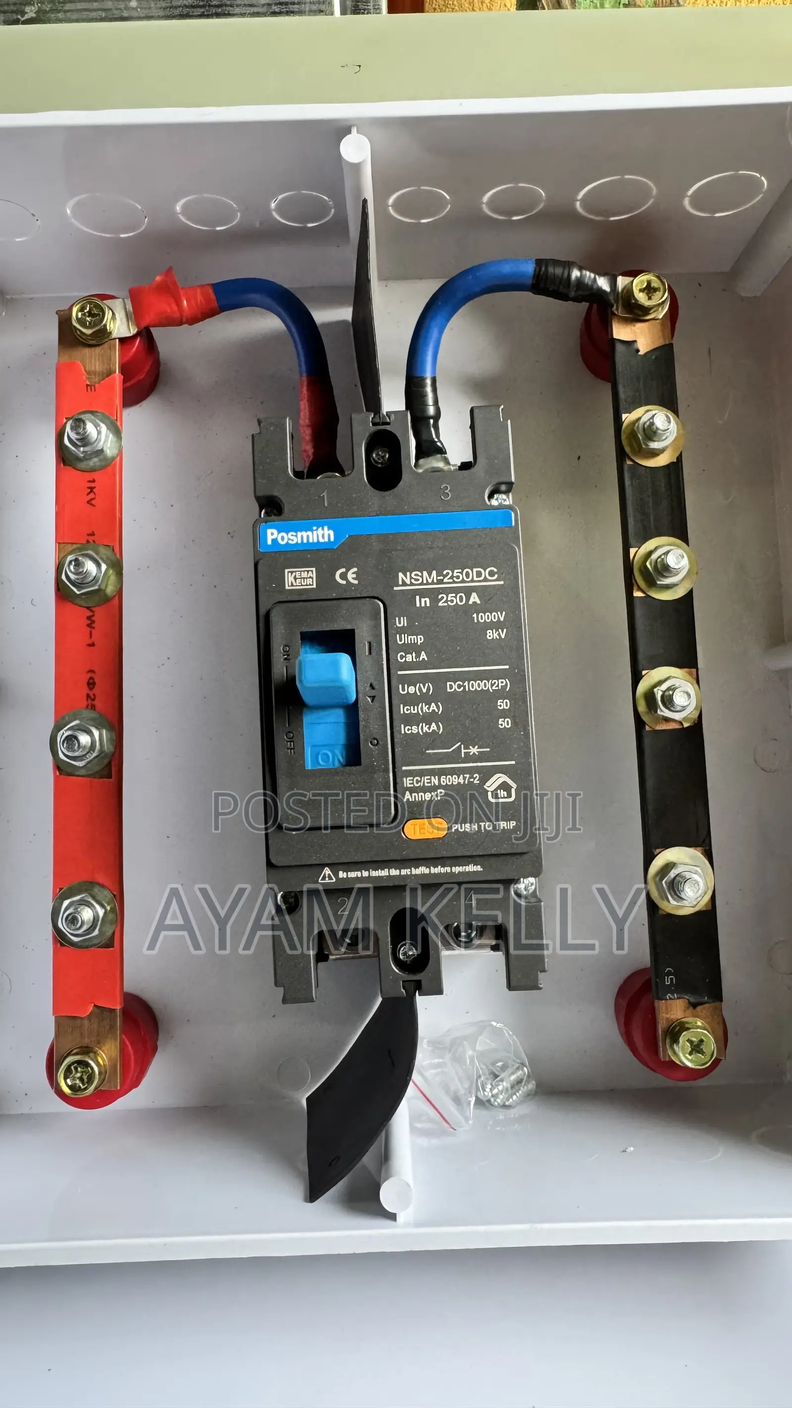 Battery Combiner With 250amps Dc Breaker
