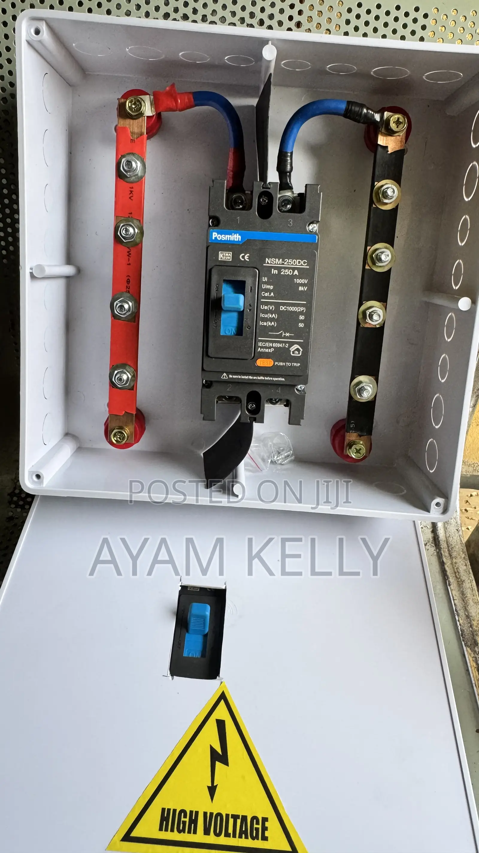 Battery Combiner With 250amps Dc Breaker
