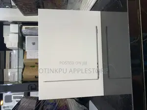 New Laptop Apple MacBook Air 2024 M3 15-inch 24GB Apple M3 SSD 512GB