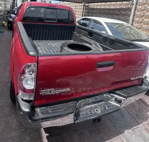 Toyota Tacoma 2011 Red
