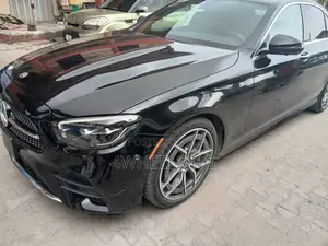 Mercedes-Benz E350 2021 Black