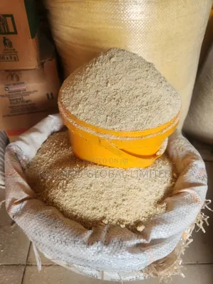 Clean White Garri Dry, Crispy & Well Processed (Per Painter)