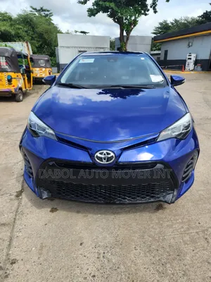 Toyota Corolla SE (1.8L 4cyl 6M) 2019 Blue