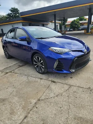 Toyota Corolla SE (1.8L 4cyl 6M) 2019 Blue