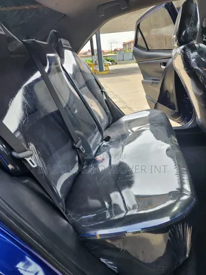 Toyota Corolla SE (1.8L 4cyl 6M) 2019 Blue
