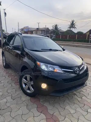 Toyota RAV4 XLE AWD (2.5L 4cyl 6A) 2016 Black