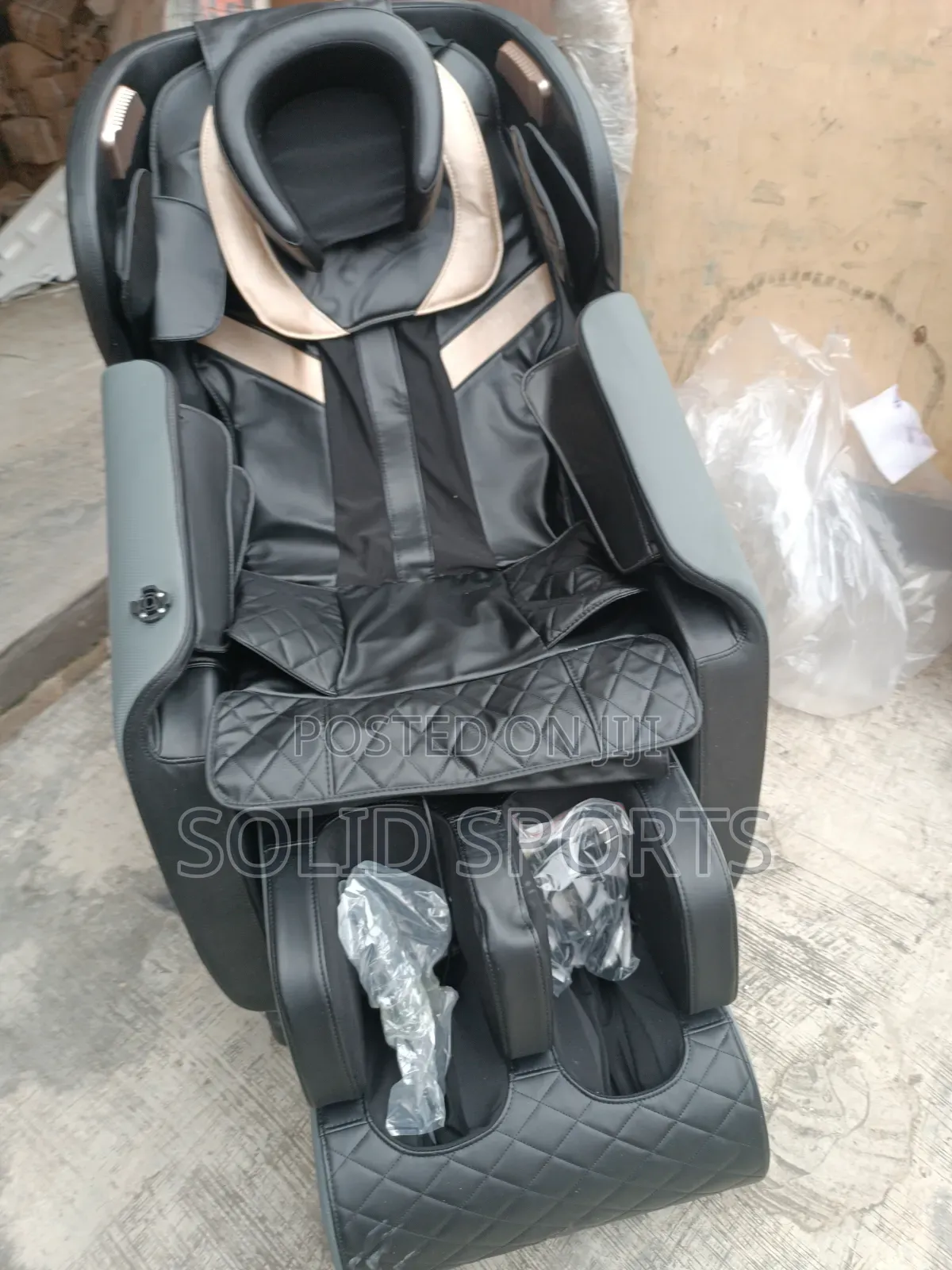 Beautiful Executive Chair Massager With Design Colors