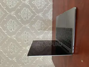 Laptop Apple MacBook Pro 2017 8GB Intel Core i5 SSD 256GB