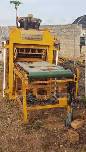 Automated Bricks Machine