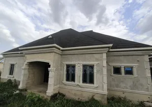 4bdrm Bungalow in Owolabi Sas Estate, Ifo for sale