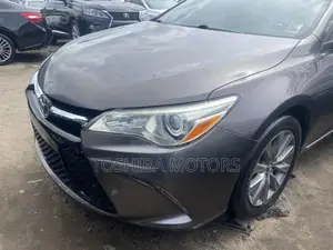Toyota Camry XLE 4dr Sedan (2.5L 4cyl 6A) 2017 Gray
