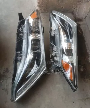 Head Lamp Venza 2015