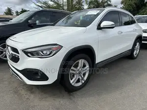 Mercedes-Benz GLA 250 2021 White