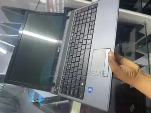 Laptop Acer Aspire 5749 8GB Intel Core i5 HDD 500GB
