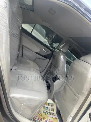Toyota Camry XLE 4dr Sedan (2.5L 4cyl 6A) 2017 Gray