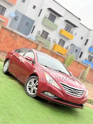Hyundai Sonata Limited 2.0T Sedan (2.0L 4cyl 6A) 2013 Red