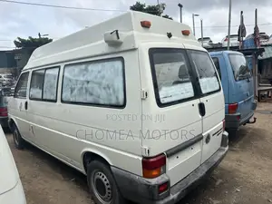 Volkswagen Transporter 2006 White