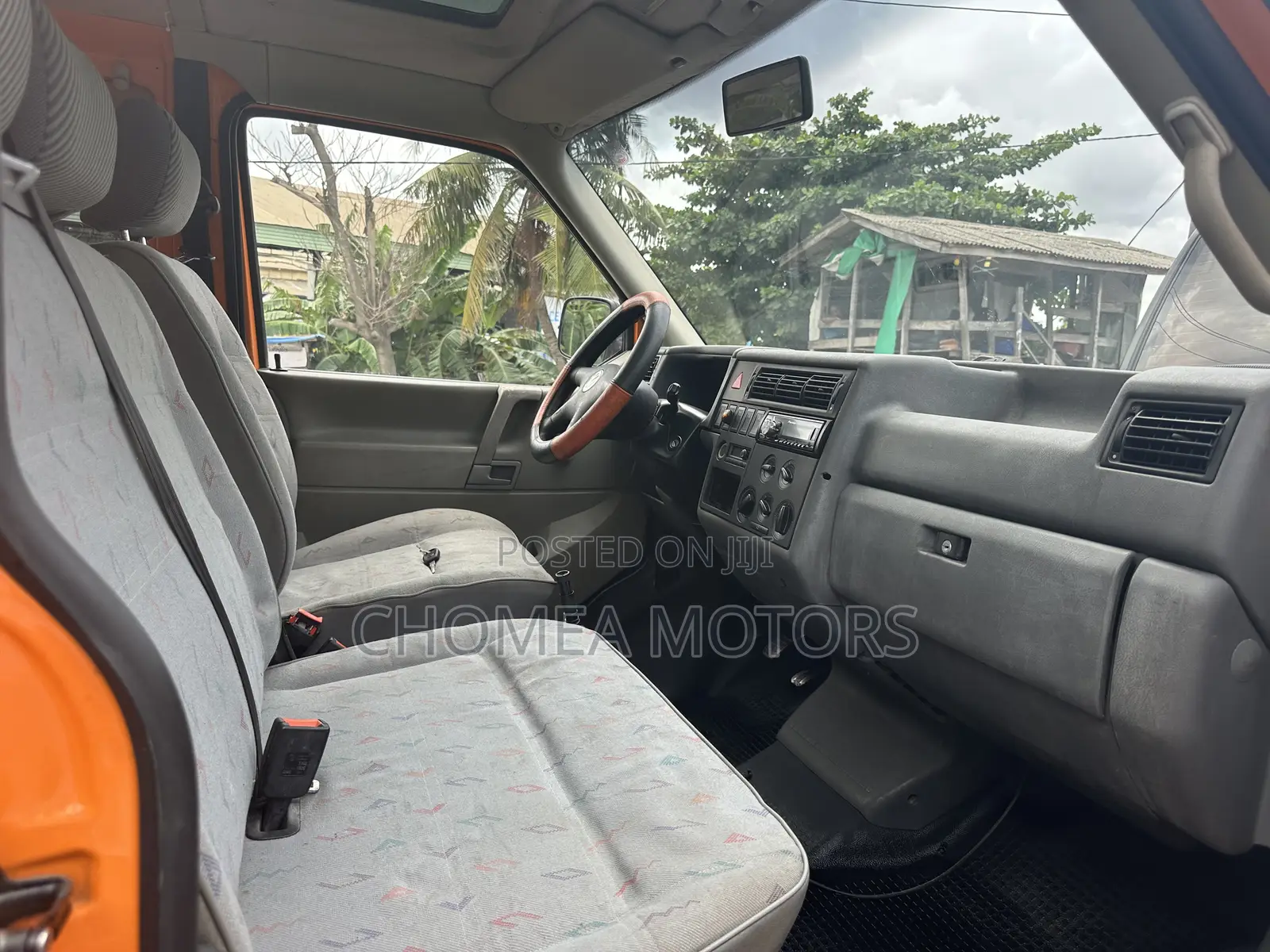 Volkswagen Transporter 2005 Orange