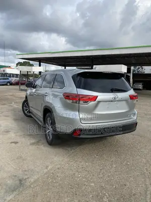Toyota Highlander 2018 Silver