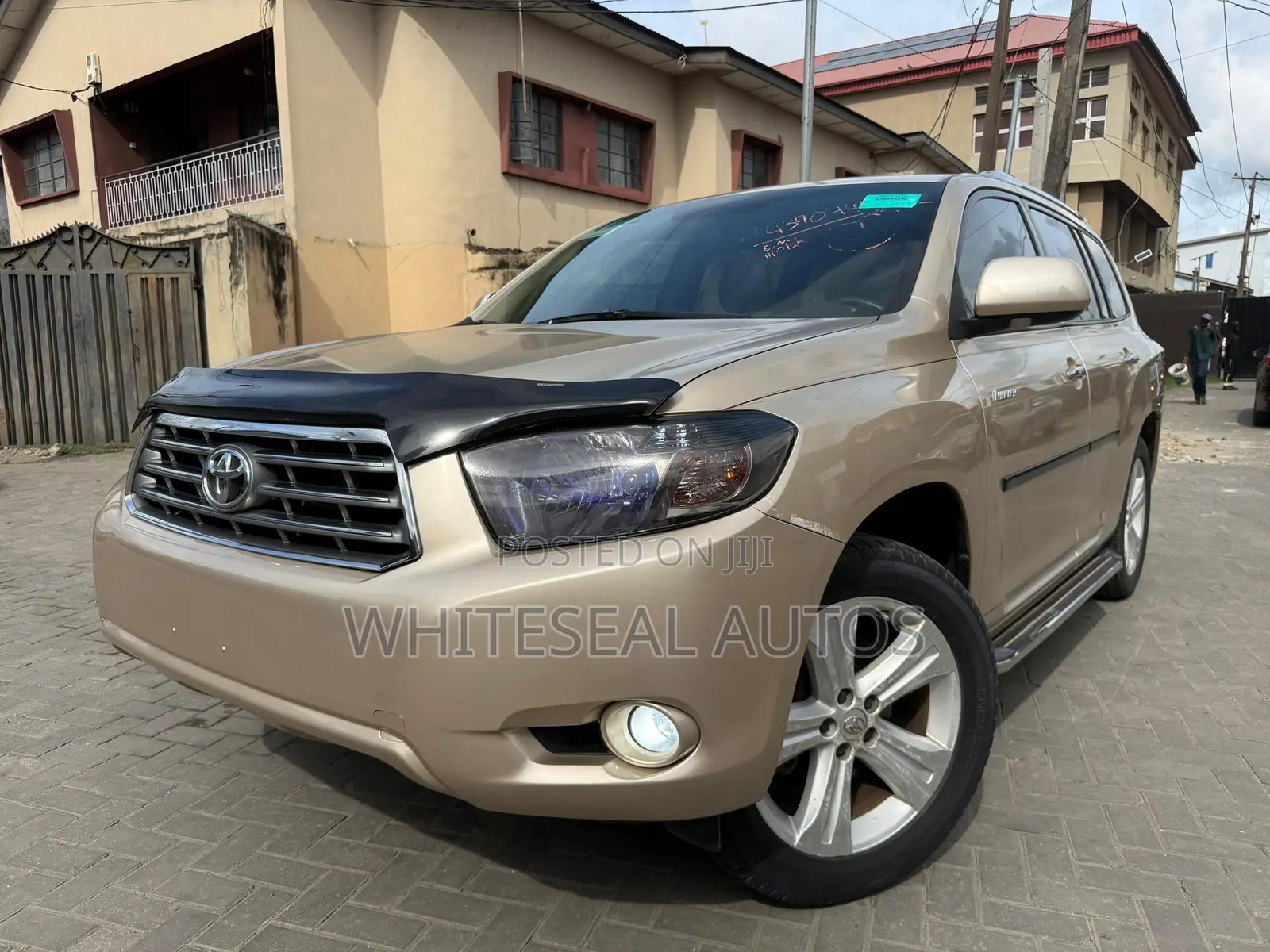 Toyota Highlander 2010 Gold