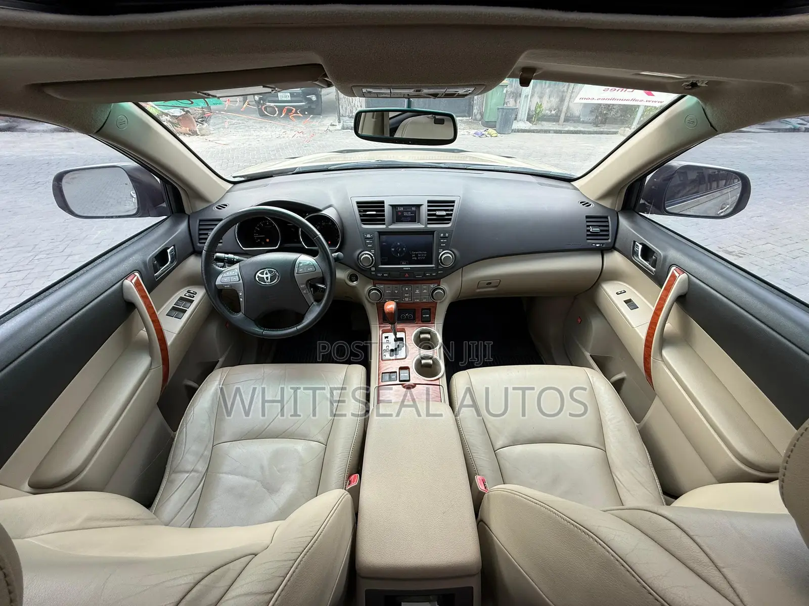 Toyota Highlander 2010 Gold