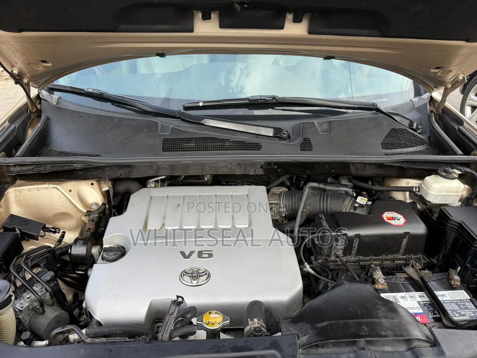 Toyota Highlander 2010 Gold