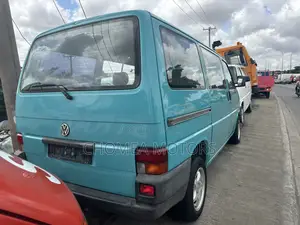 Volkswagen Transporter 2005 Blue