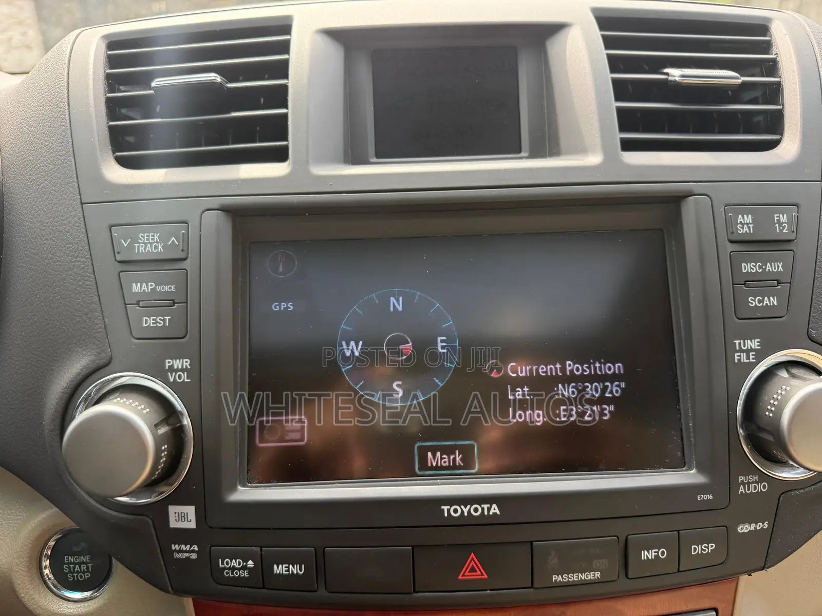 Toyota Highlander 2010 Gold