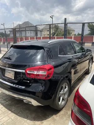 Mercedes-Benz GLA 250 2019 Black