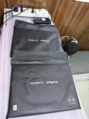 New Laptop Gigabyte 16GB Intel Core i7 SSD 1T