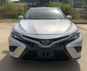 Toyota Camry 2018 Gray
