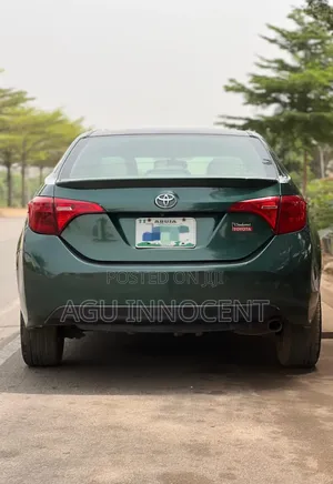 Toyota Corolla 2015 Green