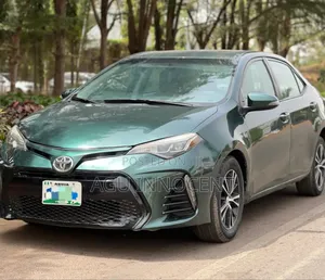 Toyota Corolla 2015 Green