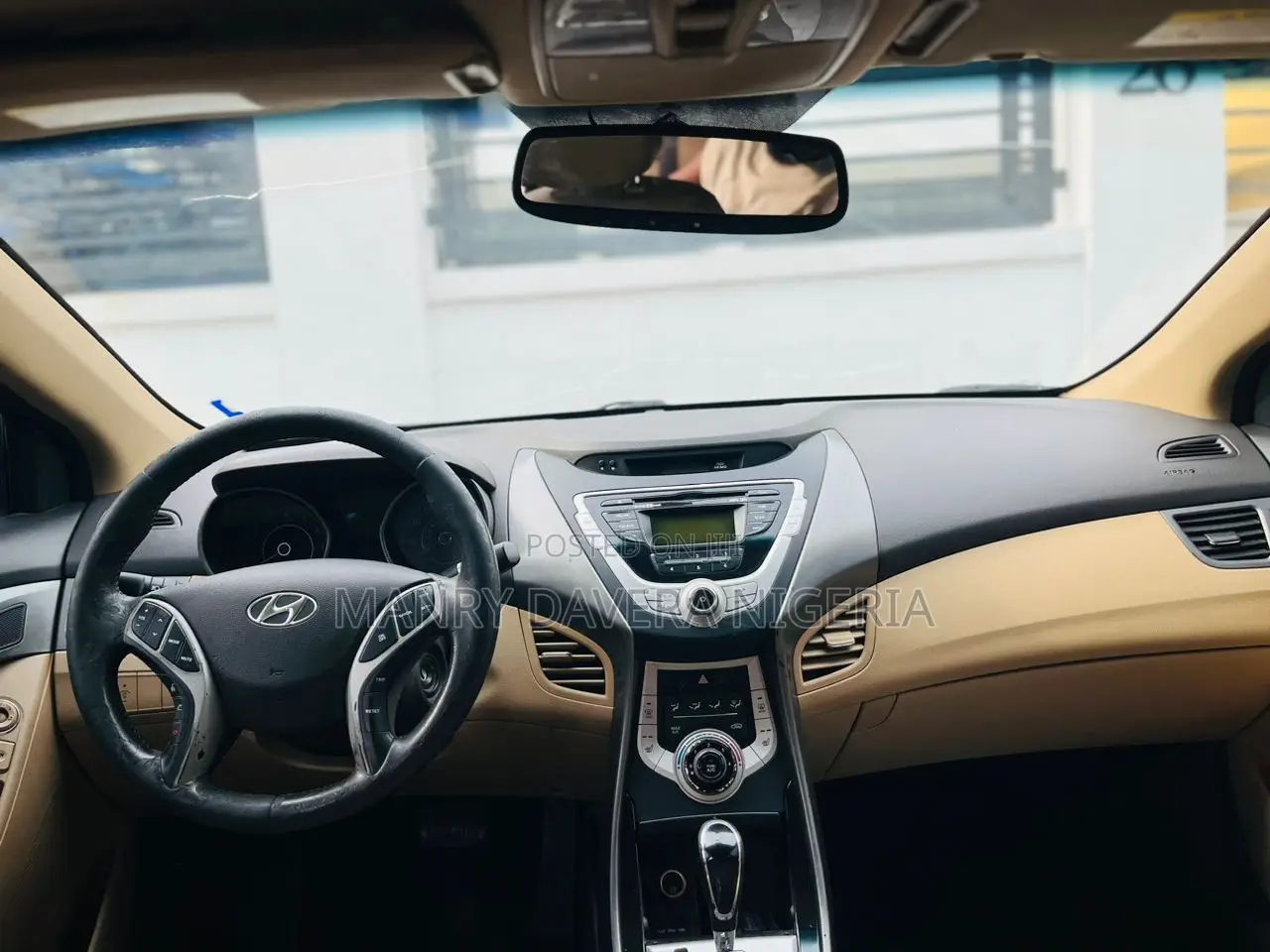 Hyundai Elantra 2012 Red