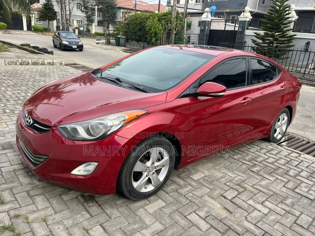 Hyundai Elantra 2012 Red