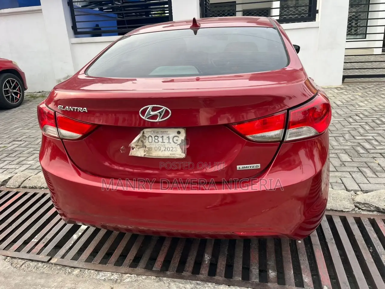 Hyundai Elantra 2012 Red
