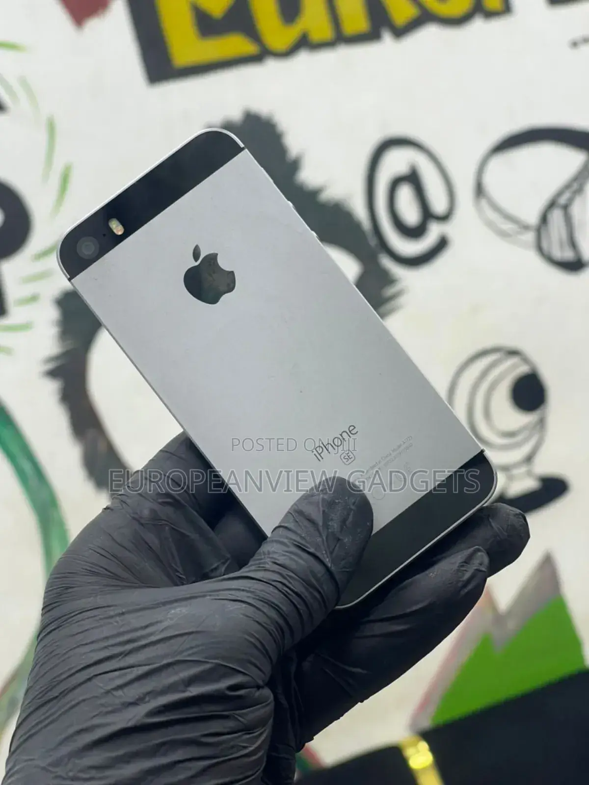Apple iPhone SE 32 GB Silver