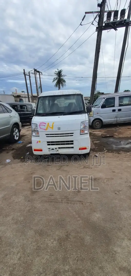 Suzuki Every 2014 White