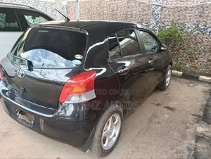 Toyota Vitz 2010 Black