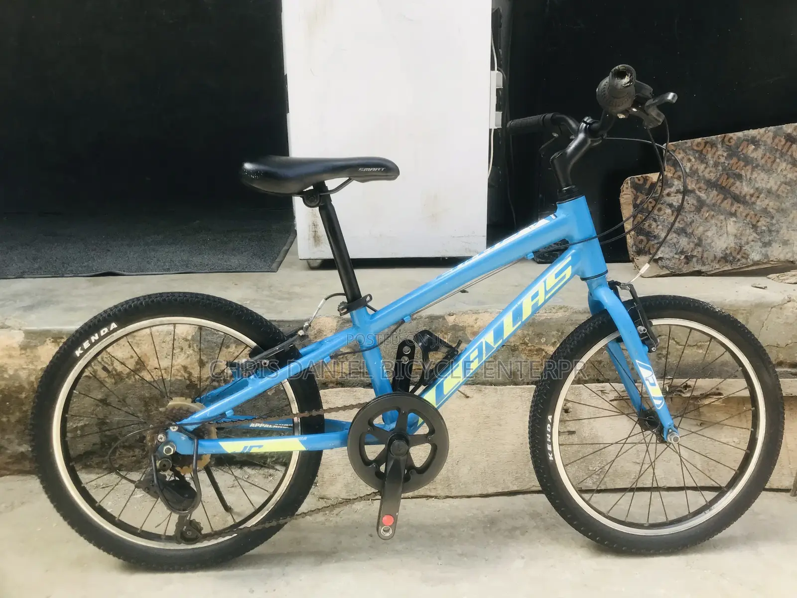 Size 20 Medium Bicycle/Good Condition/Lagos Alaba