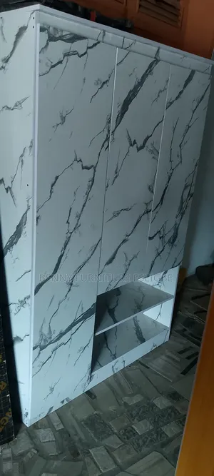 Wardrobe for Ur House Use